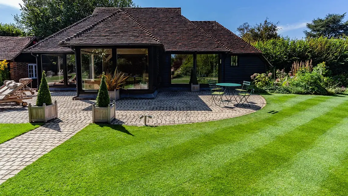 lawn-care-leicestershire